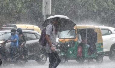 Delhi Rain: इन 6 राज्यों में भारी बारिश का अ/लर्ट, अगले 24 घंटे में मच सकती है त/बाही