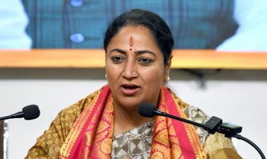 दिल्ली सीएम रेखा गुप्ता बोलीं – 'यह हमला सिर्फ मुझ पर नहीं, जनता की सेवा की प्रतिबद्धता पर कायराना कोशिश है'
