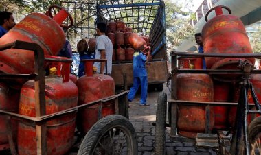 Iran Israel War: भारत में LPG संकट, केवल 16 दिन का स्टॉक; मोदी सरकार की चुनौती